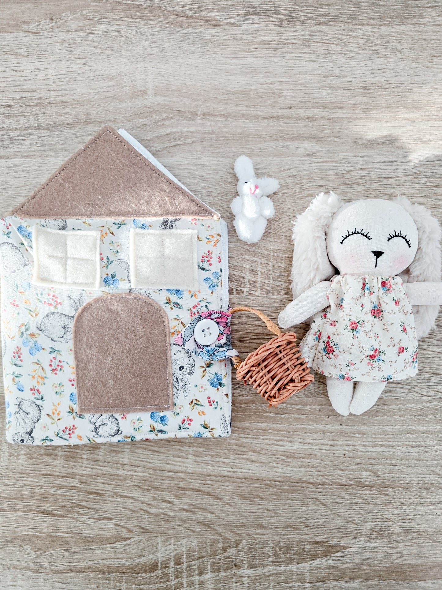 My Tiny Bunny Home - Pipkin