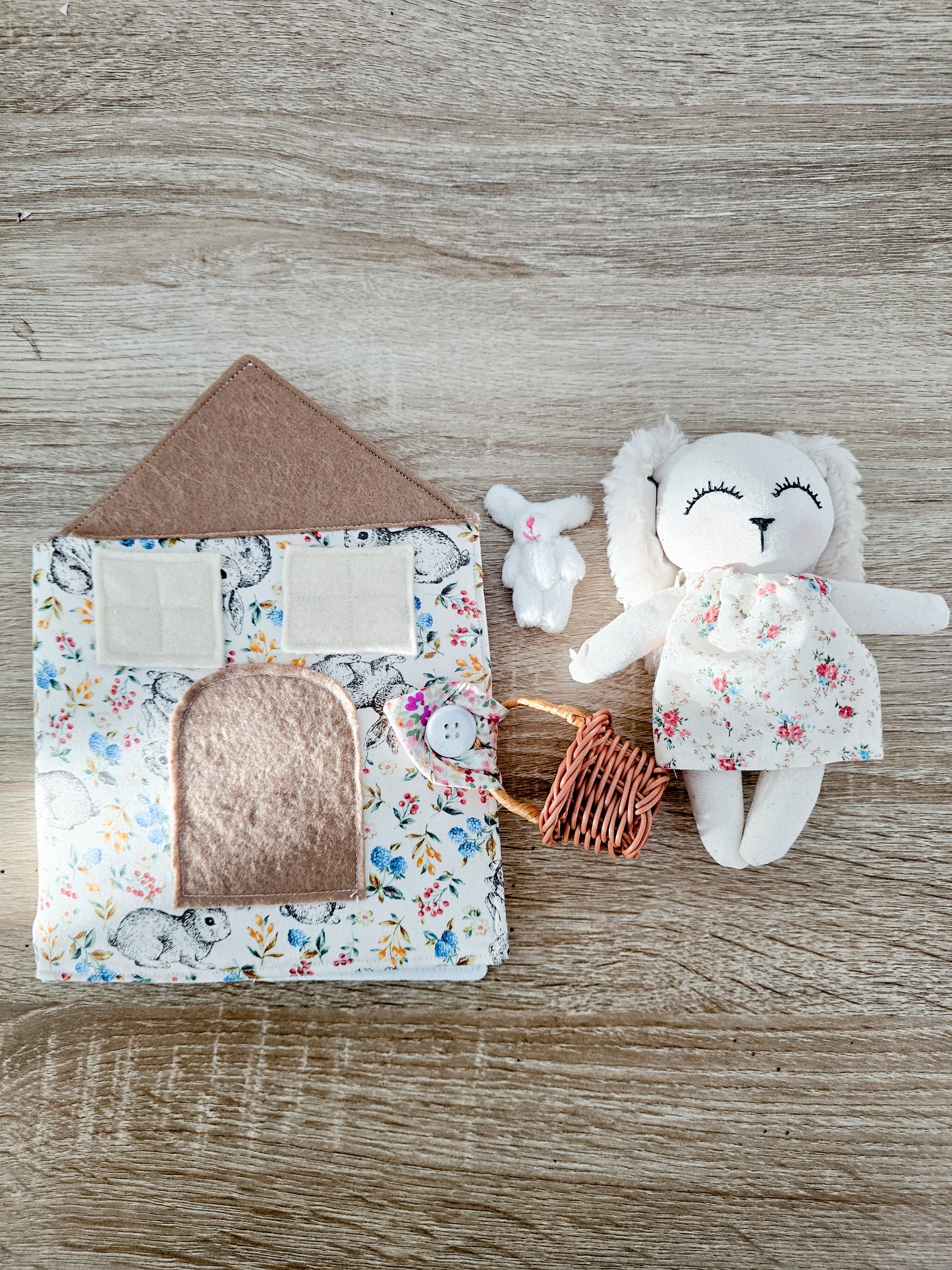 My Tiny Bunny Home - Hoppy