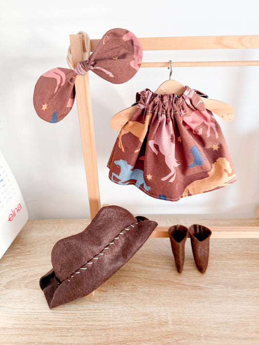 Cowgirl Outfit- cowboy