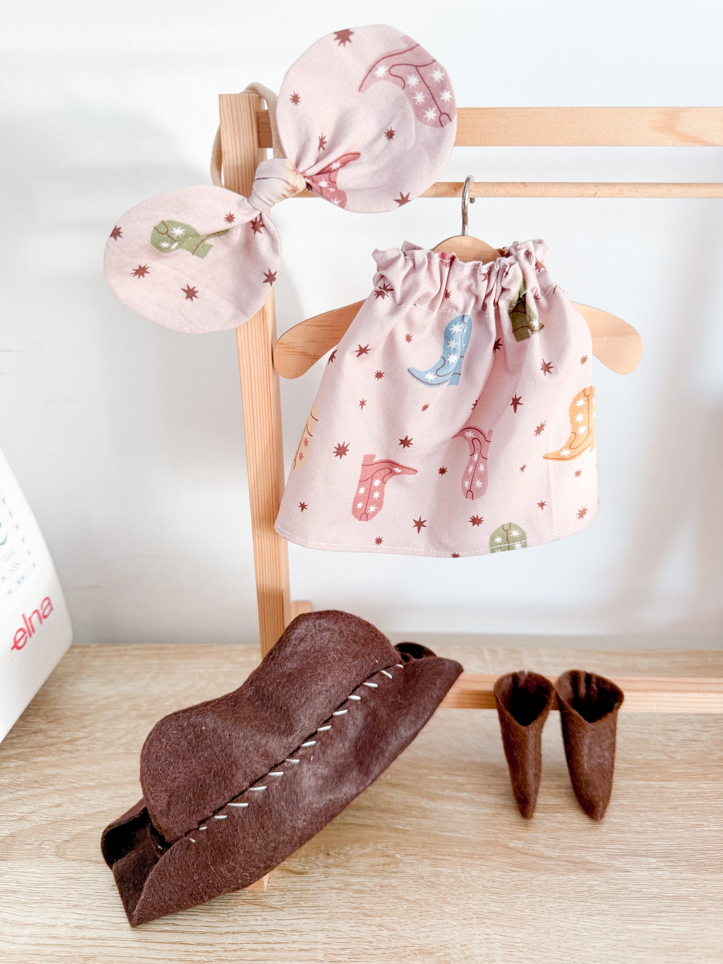 Cowgirl Outfit- pink boots