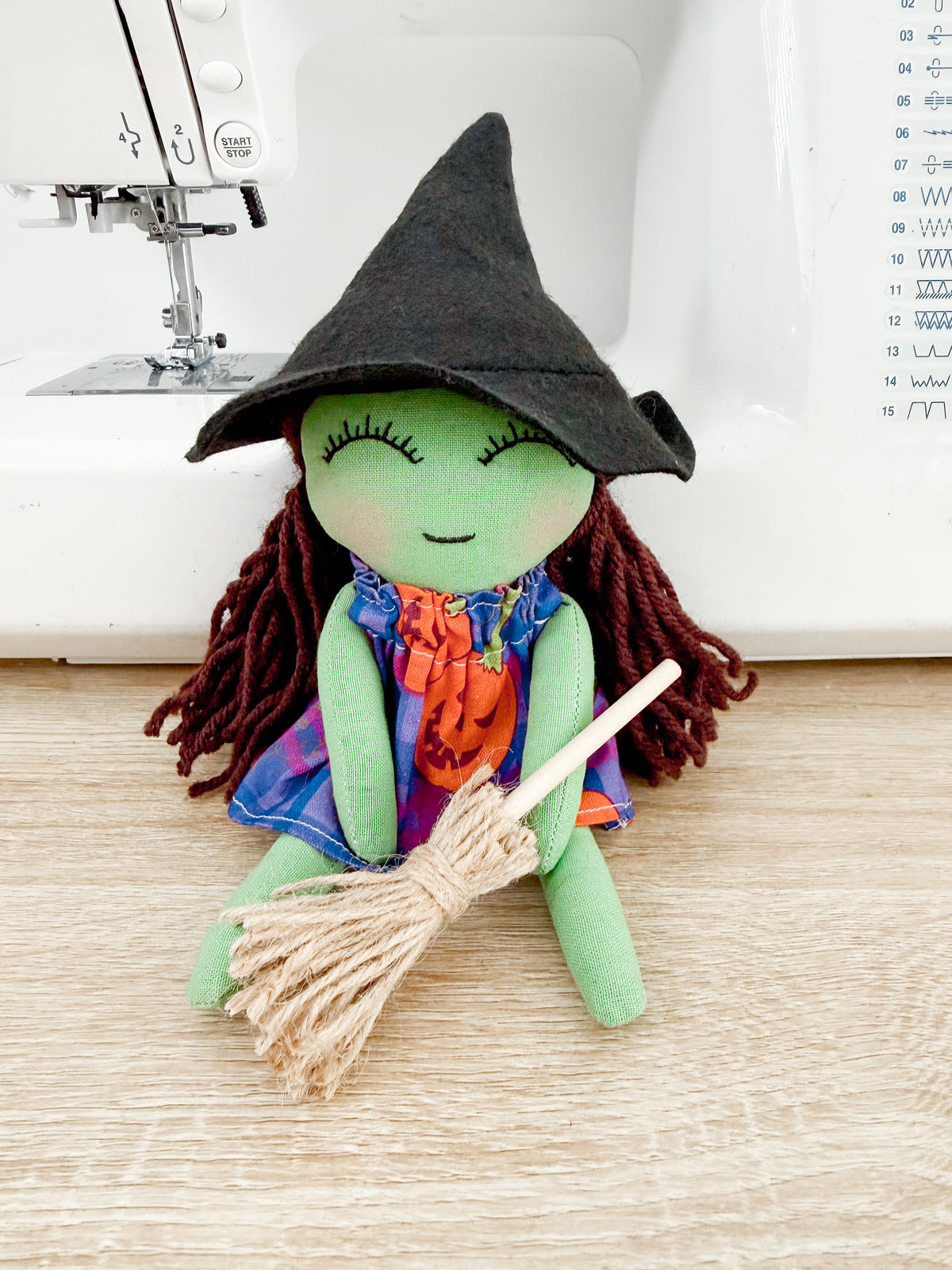 Mini Witch Brown Hair - Pumpkin