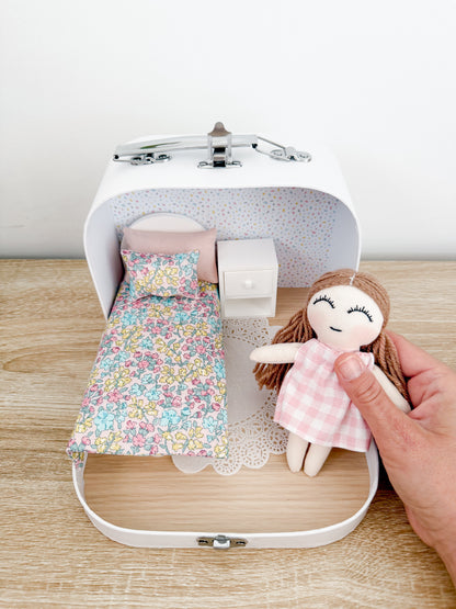Small Speckle Cottage