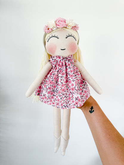 Match with Dolly