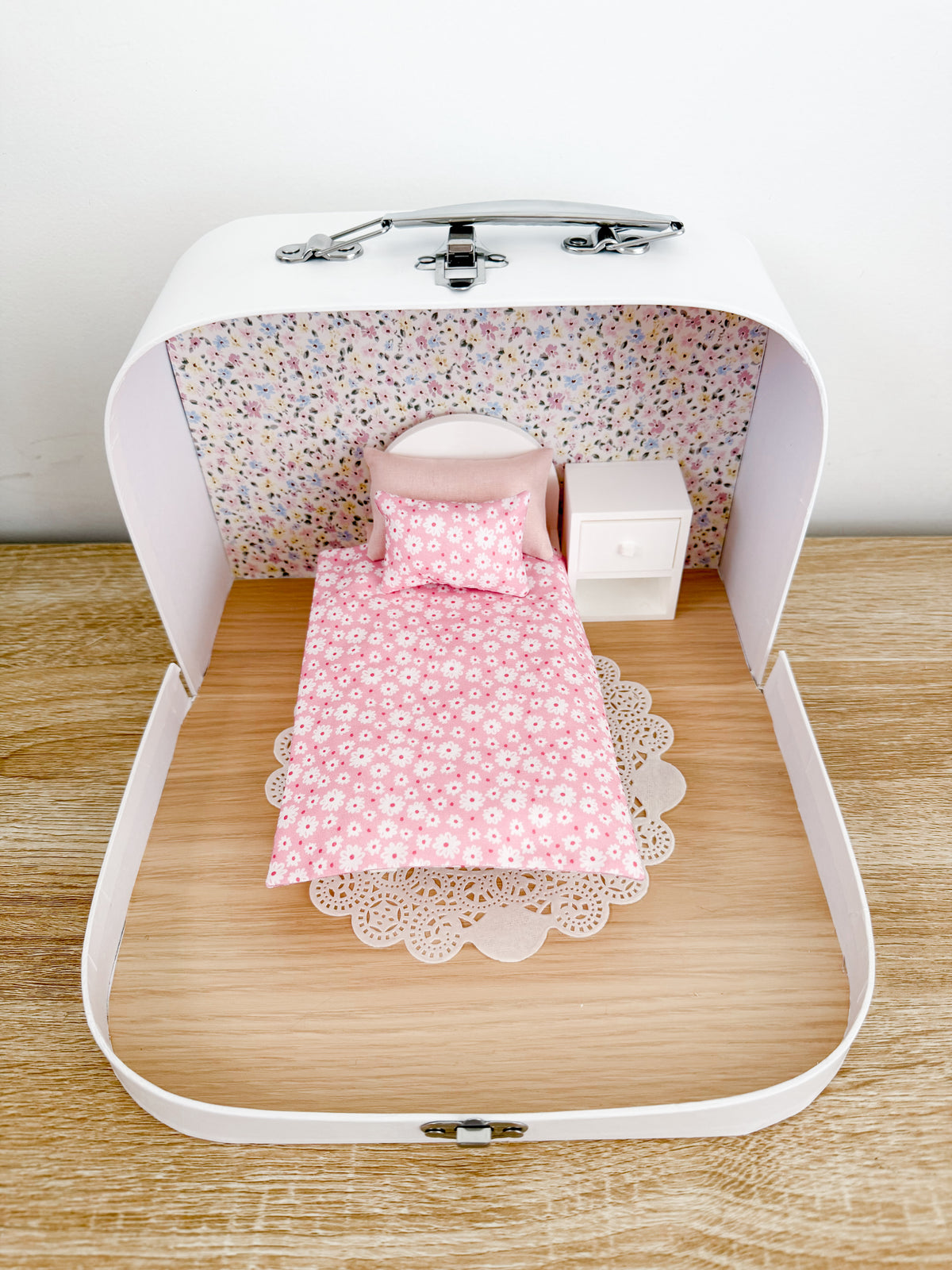 Medium Flower Cottage