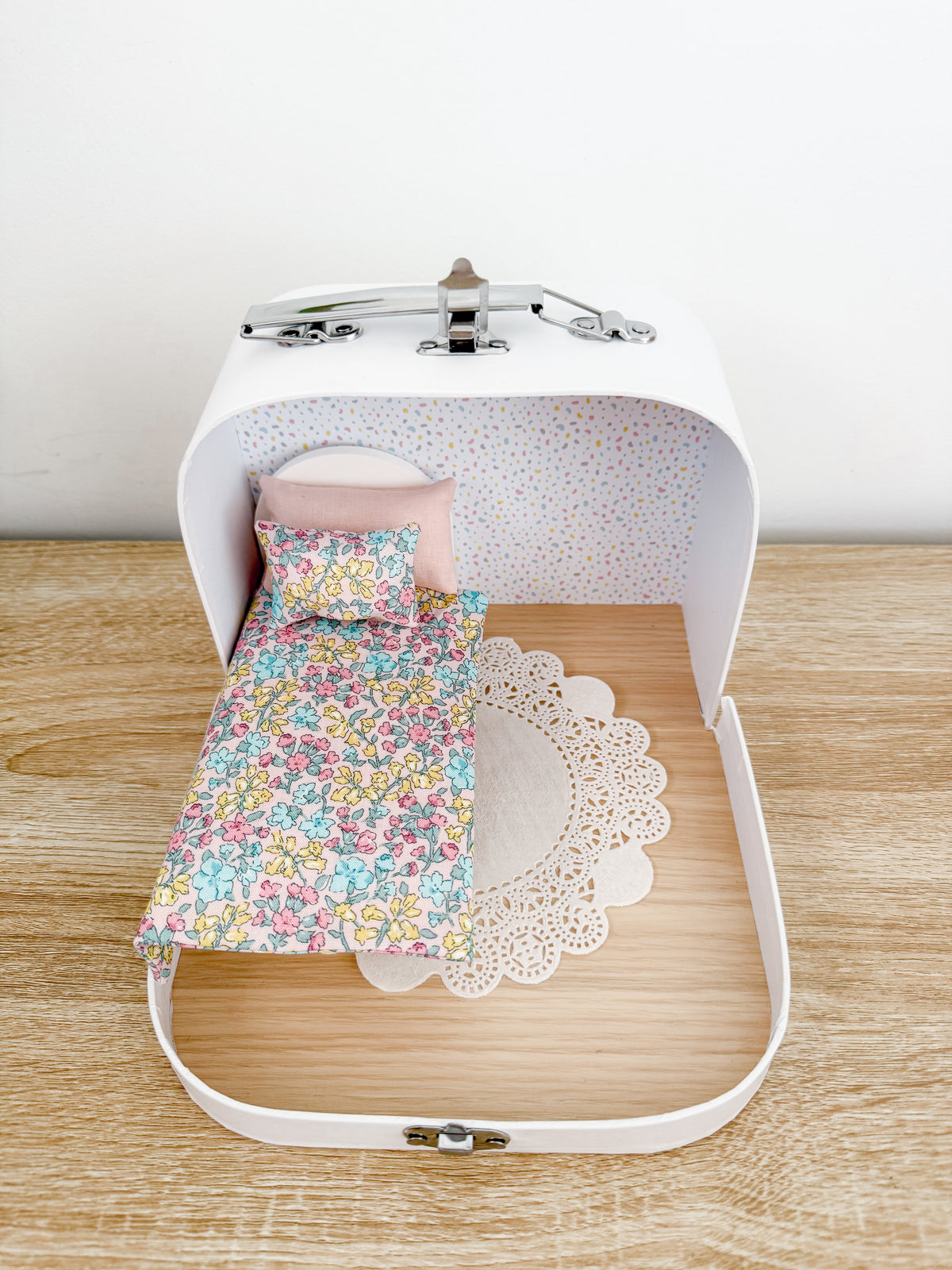 Small Speckle Cottage