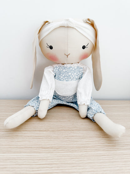 Lottie Belle