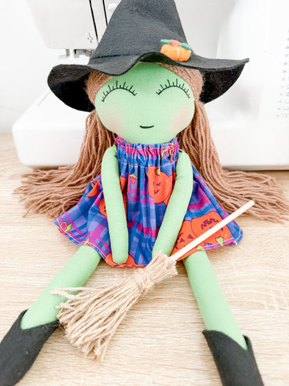 Witch Doll Brown hair - Pumpkin